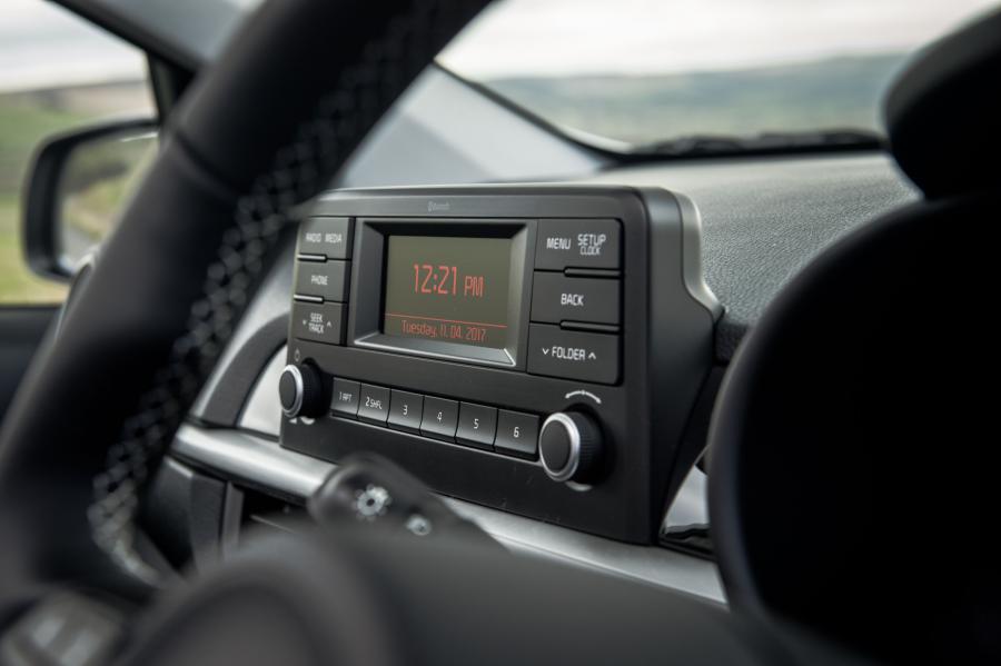 Детали интерьера Kia Picanto 2017 года  (UK) (фото 65 из 80)
